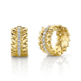 14K Yellow Gold 0.20 Carat Total Weight Diamond Laurel Wreath Huggie Earrings