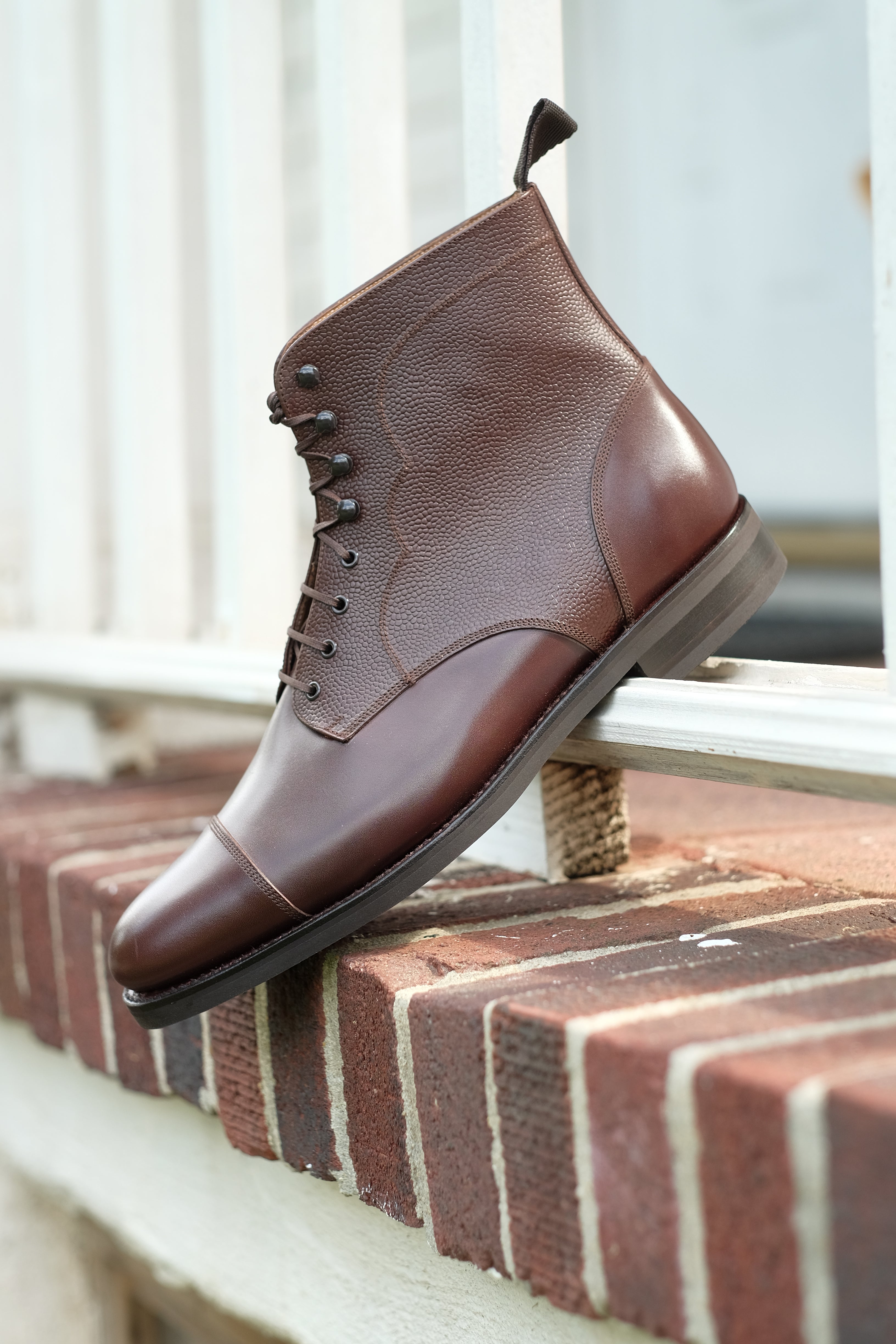 Columbia Redux - Dark Oak Calf / Dark Oak Grain