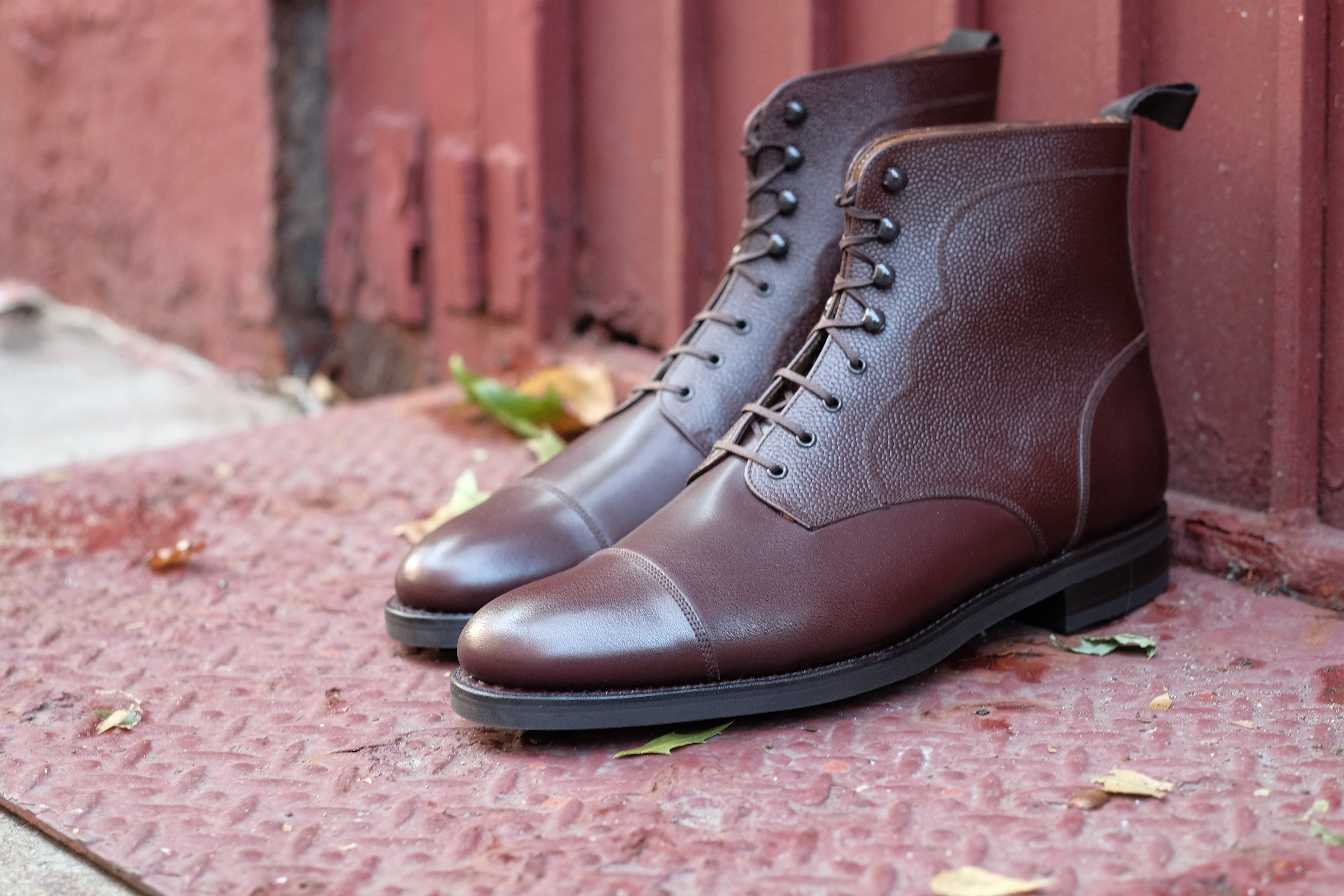 Columbia Redux - Dark Oak Calf / Dark Oak Grain