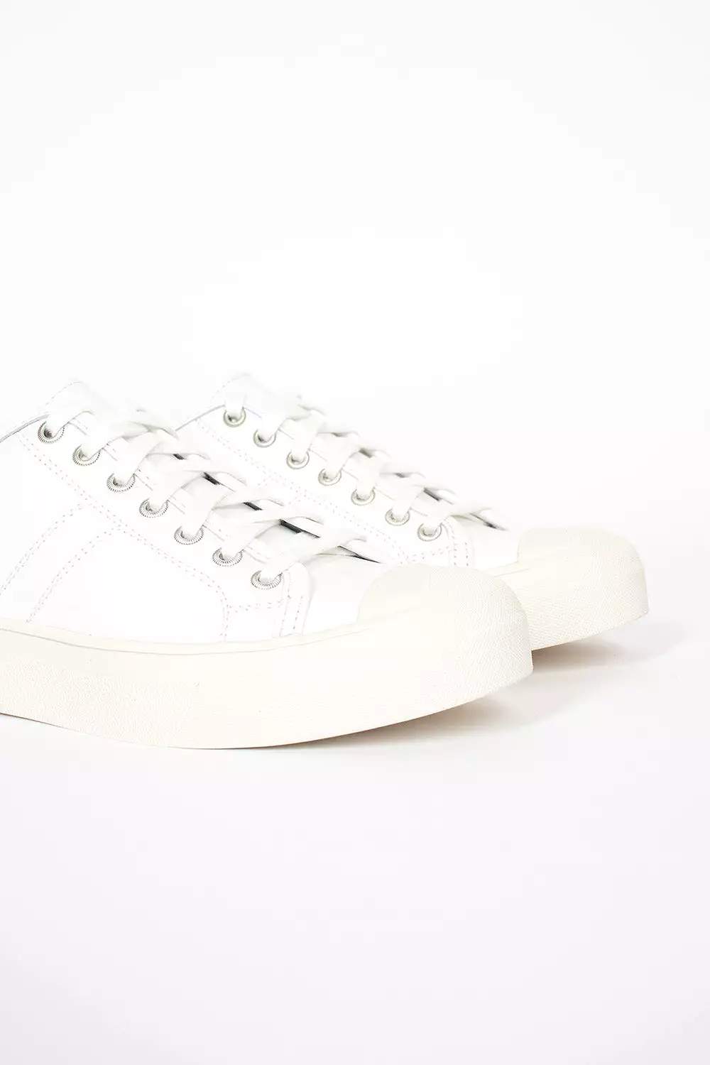 Concealed Heel Sneakers White