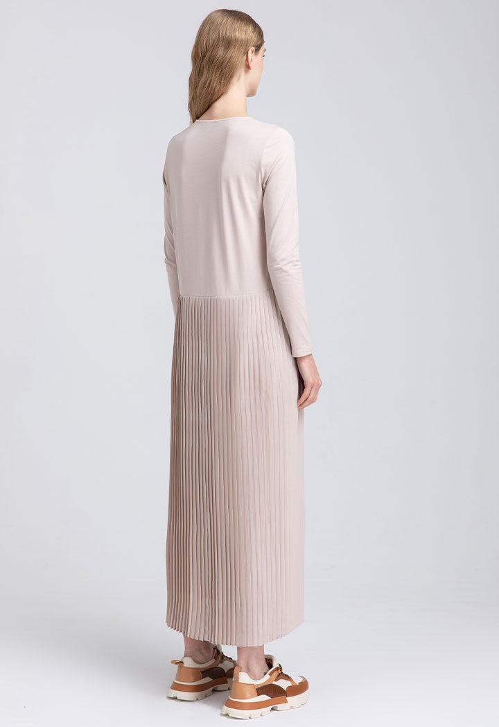 Even Pleated Long Dress