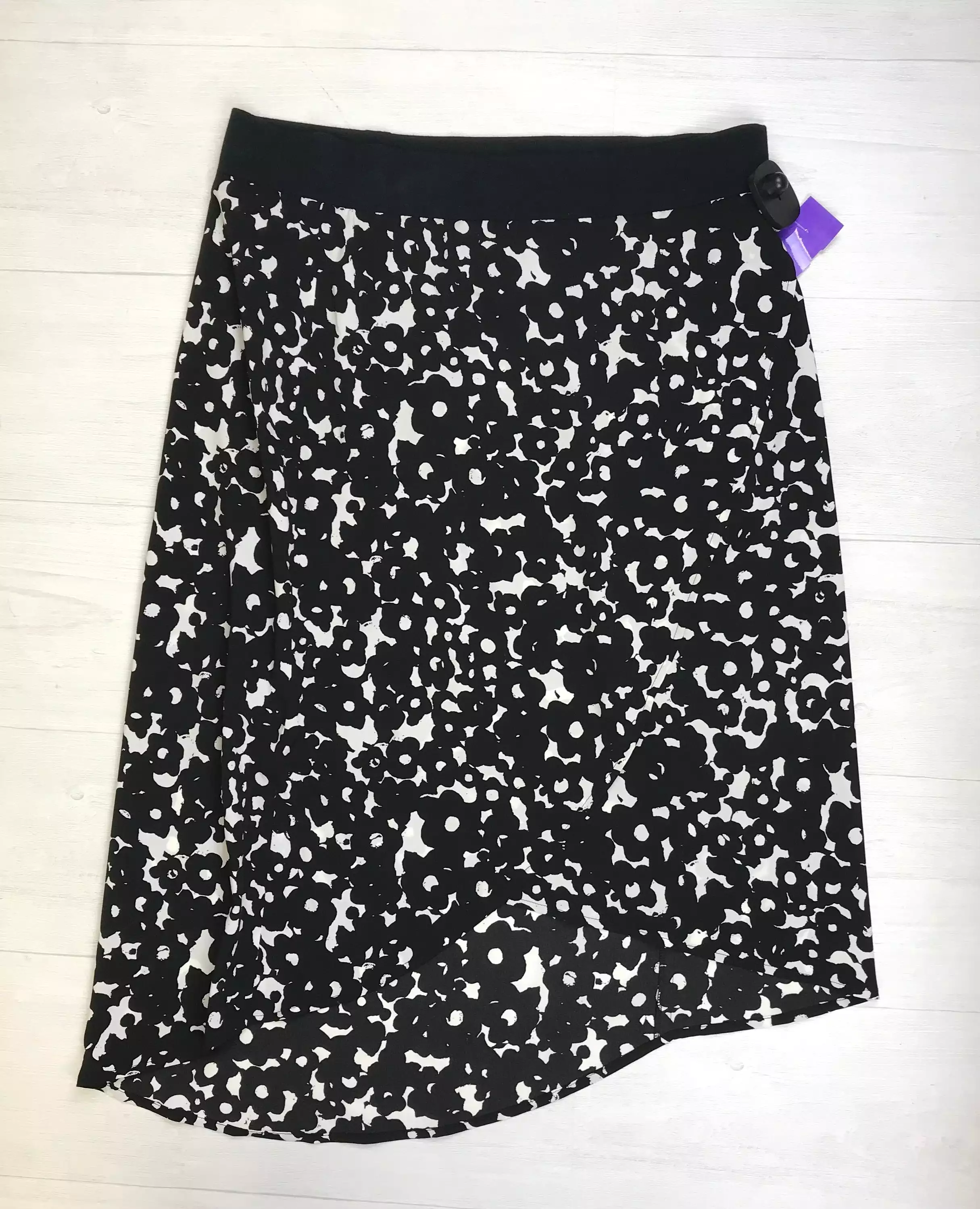 Skirt Midi By Cabi  Size: M