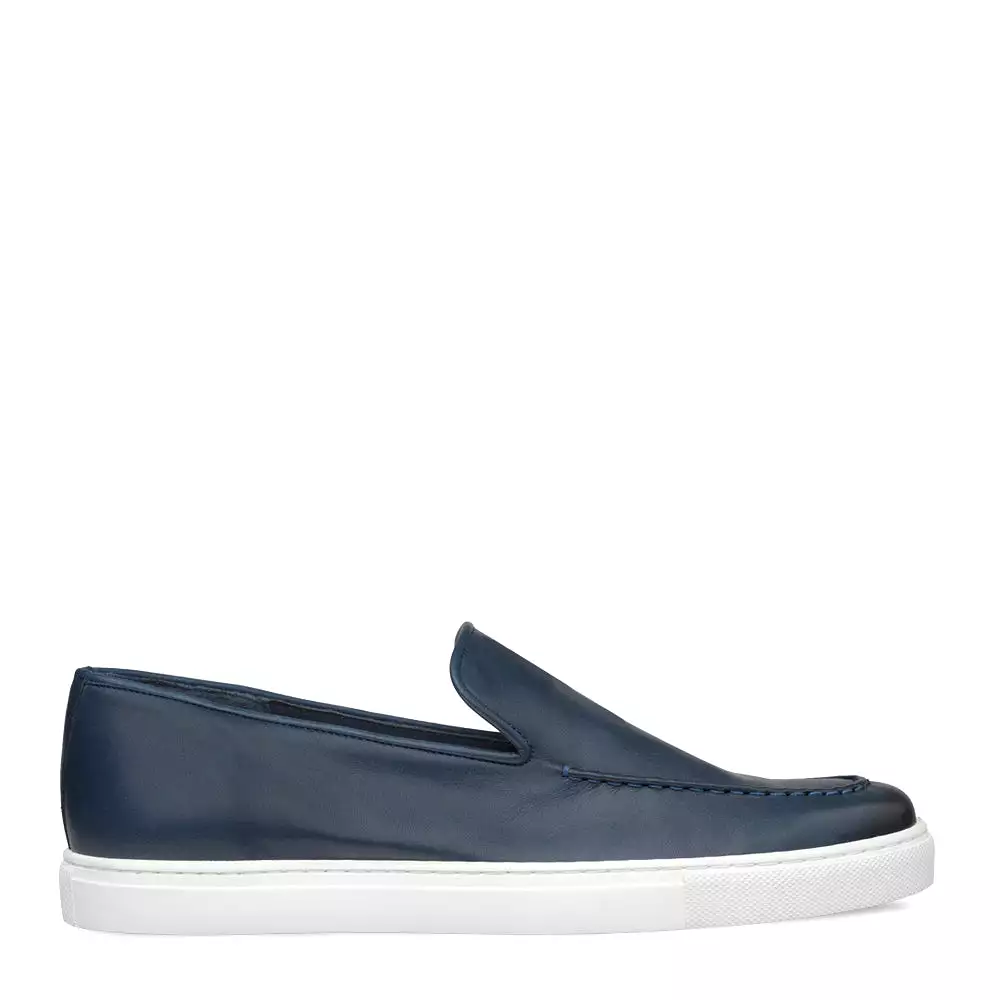 Whole Cut Slip On Sneaker